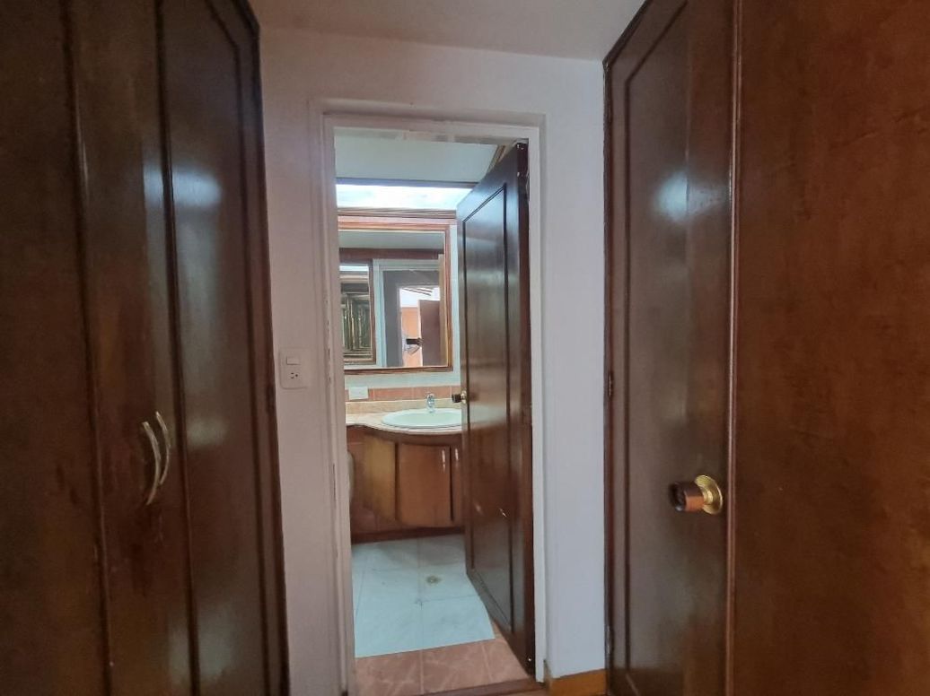 Casa de 3 alcobas en venta en Cedro Salazar, Bogotá, 195 m² · foto 18 de 20