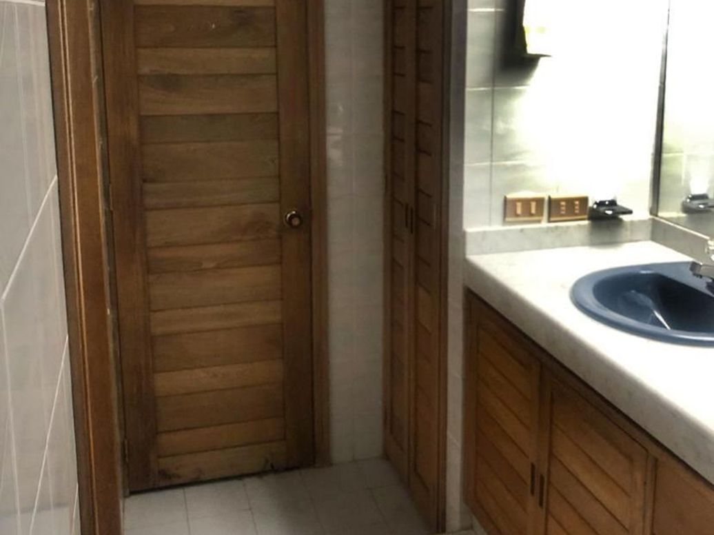 Apartamento de 3 alcobas en venta en Santa Barbara Central, Bogotá, 168 m² · foto 9 de 18