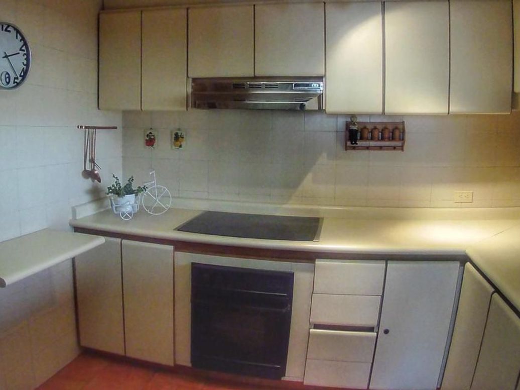 Apartamento de 3 alcobas en venta en Santa Barbara Central, Bogotá, 168 m² · foto 16 de 18