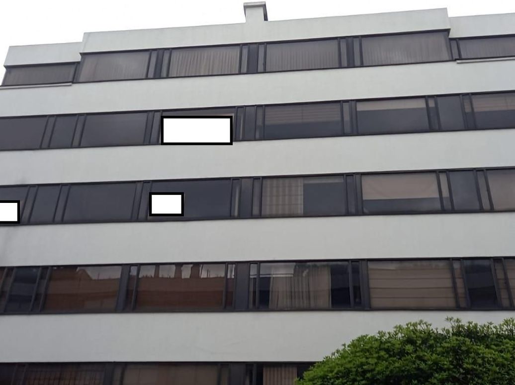 Apartamento de 3 alcobas en venta en Santa Barbara Central, Bogotá, 168 m² · foto 2 de 18
