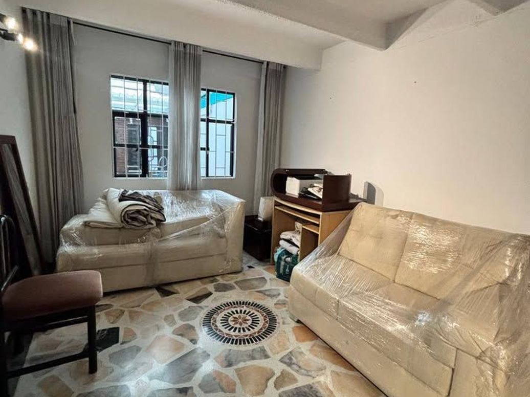 Casa de 6 alcobas en venta en Bolivia, Bogotá, 263 m² · foto 5 de 9