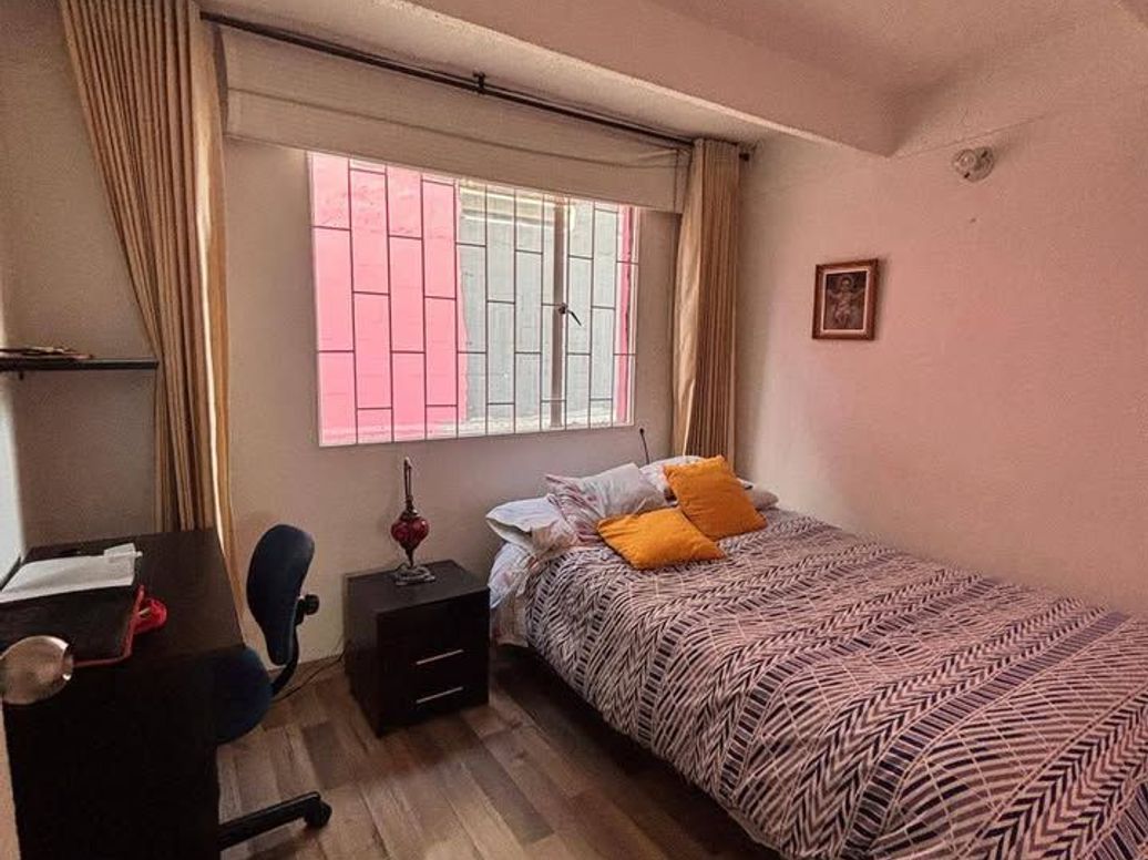Casa de 6 alcobas en venta en Bolivia, Bogotá, 263 m² · foto 7 de 9