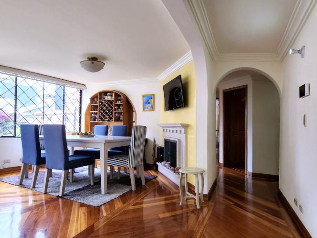 Apartamento de 3 alcobas en venta en Molinos Norte, Bogotá, 141 m² · foto 2 de 20