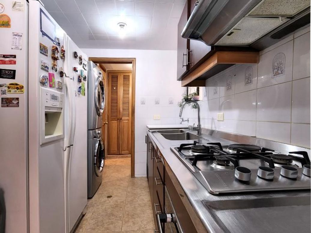 Apartamento de 3 alcobas en venta en Molinos Norte, Bogotá, 141 m² · foto 6 de 20