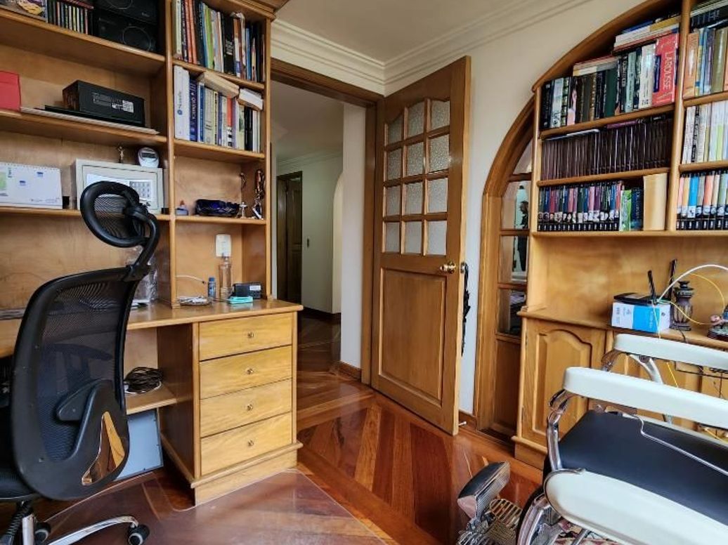 Apartamento de 3 alcobas en venta en Molinos Norte, Bogotá, 141 m² · foto 18 de 20
