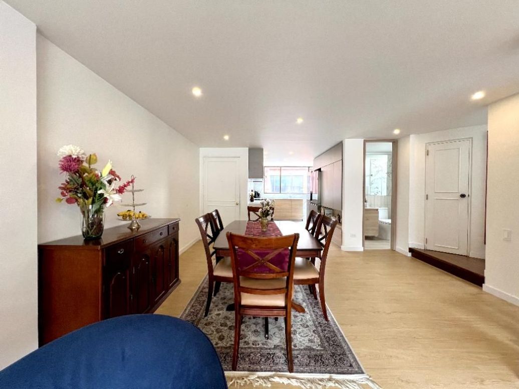 Apartamento de 2 alcobas en venta en Santa Ana Oriental, Bogotá, 130 m² · foto 3 de 20