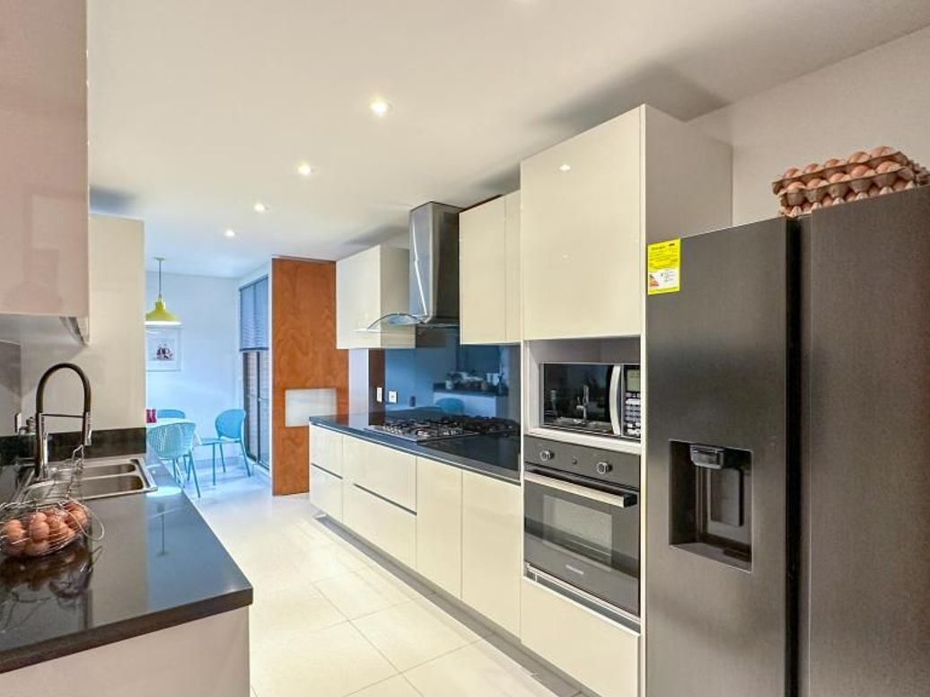 Apartamento de 3 alcobas en venta en Gilmar, Bogotá, 220 m² · foto 5 de 20