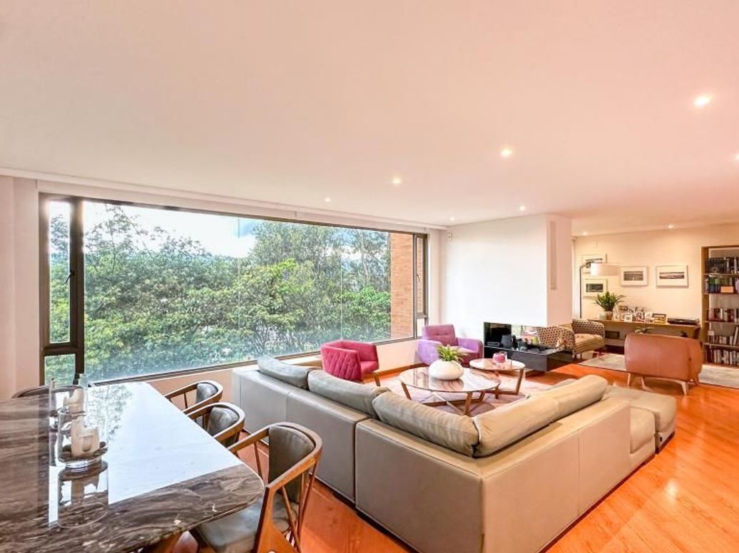 Apartamento de 3 alcobas en venta en Gilmar, Bogotá, 220 m² · foto 19 de 20