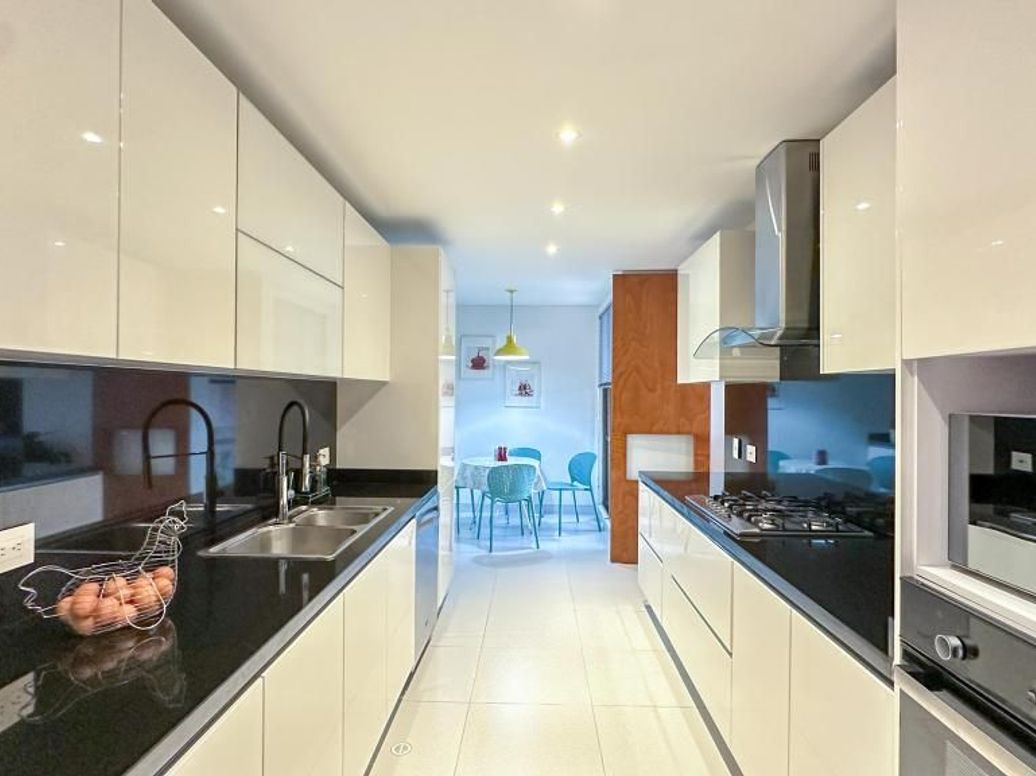 Apartamento de 3 alcobas en venta en Gilmar, Bogotá, 220 m² · foto 6 de 20