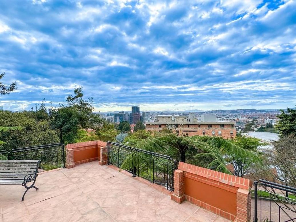 Apartamento de 4 alcobas en venta en Usaquén, Bogotá, 298 m² · foto 6 de 20