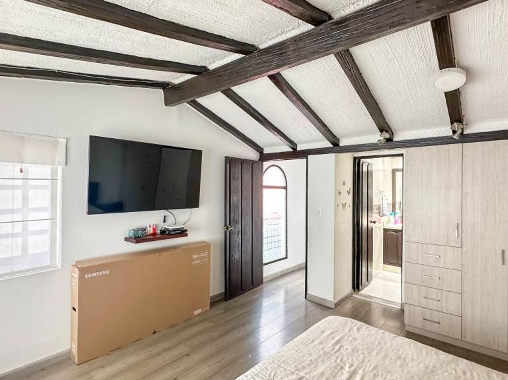 Casa de 3 alcobas en venta en El Batan, Bogotá, 156 m² · foto 8 de 15