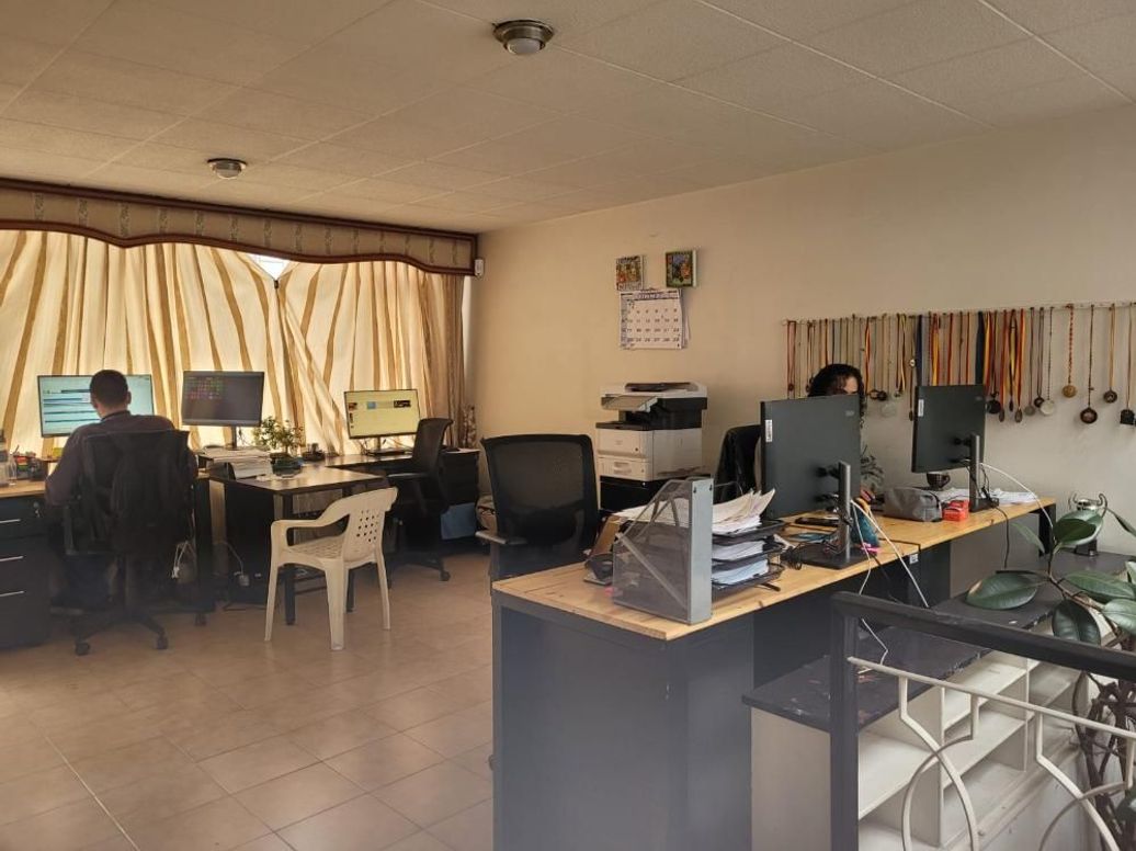Casa de 4 alcobas en venta en Estoril, Bogotá, 243 m² · foto 3 de 12