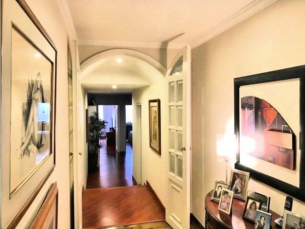 Apartamento de 3 alcobas en venta en Santa Barbara Central, Bogotá, 176 m² · foto 10 de 11