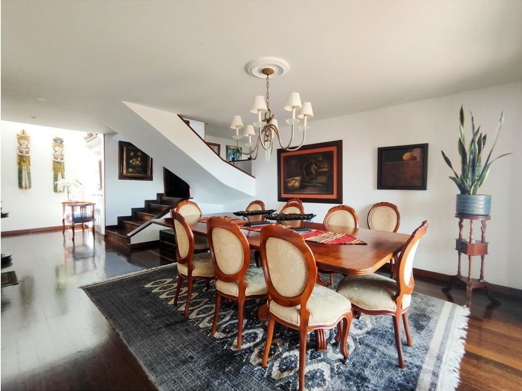 Casa de 4 alcobas en venta en Cedro Salazar, Bogotá, 232 m² · foto 18 de 20