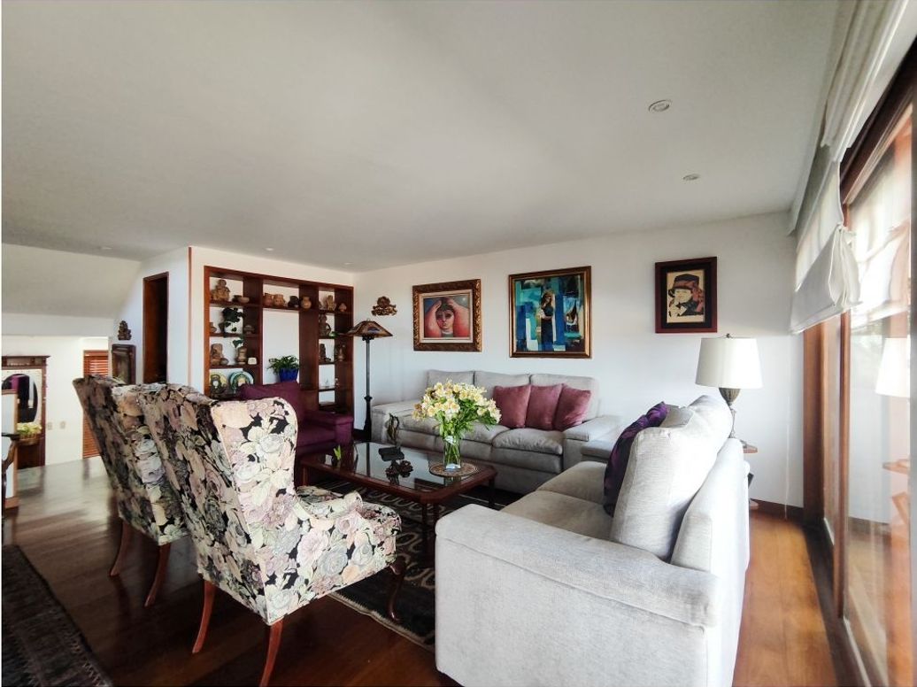 Casa de 4 alcobas en venta en Cedro Salazar, Bogotá, 232 m² · foto 9 de 20