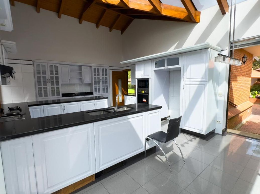 Casa de 4 alcobas en venta en Casa Blanca, Bogotá, 460 m² · foto 16 de 20