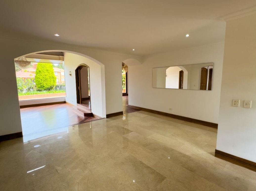 Casa de 4 alcobas en venta en Casa Blanca, Bogotá, 460 m² · foto 10 de 20