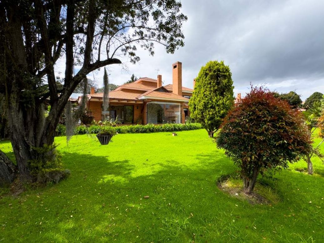 Casa de 4 alcobas en venta en Casa Blanca, Bogotá, 460 m² · foto 5 de 20