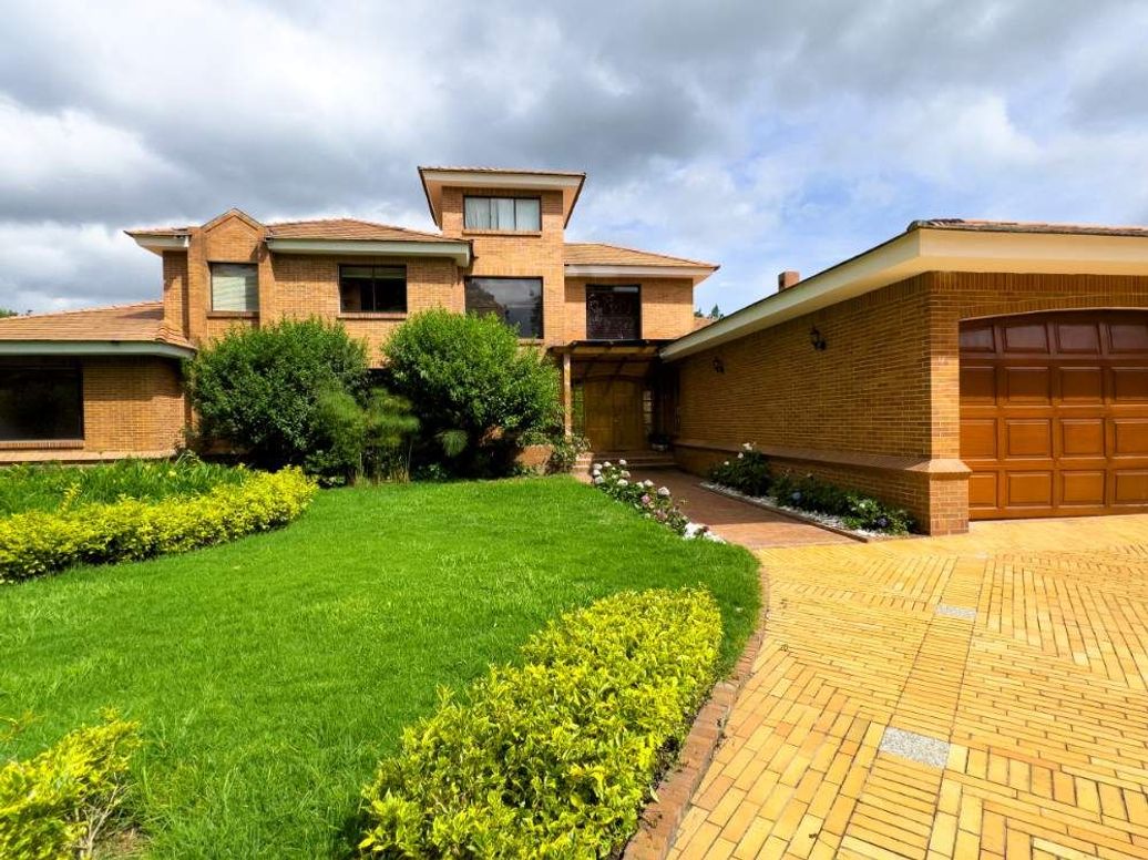 Casa de 4 alcobas en venta en Casa Blanca, Bogotá, 460 m² · foto 9 de 20