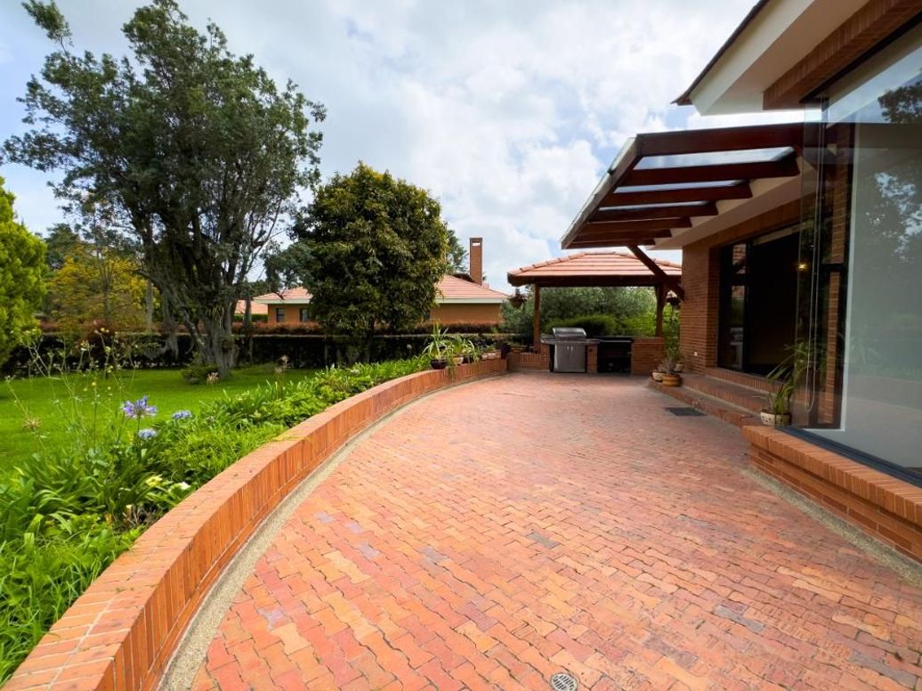 Casa de 4 alcobas en venta en Casa Blanca, Bogotá, 460 m² · foto 18 de 20