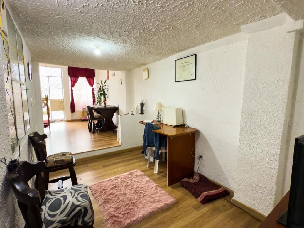 Casa de 6 alcobas en venta en Carvajal, Bogotá, 244 m² · foto 9 de 20