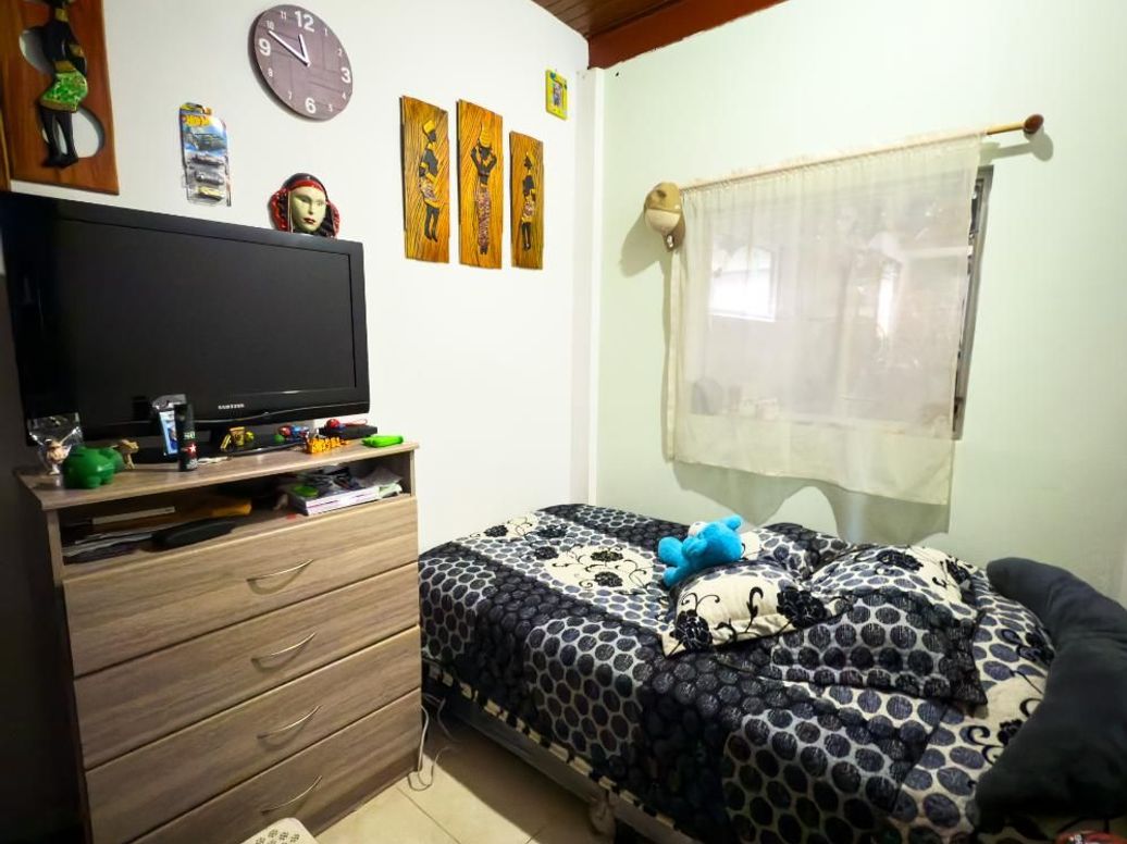 Casa de 6 alcobas en venta en Carvajal, Bogotá, 244 m² · foto 16 de 20