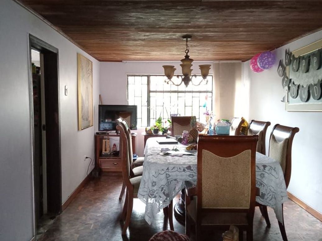 Casa de 4 alcobas en venta en Las Orquideas, Bogotá, 260 m² · foto 2 de 8