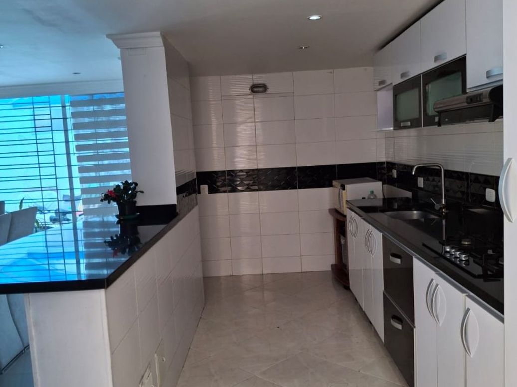 Casa de 3 alcobas en venta en Estrella Del Norte, Bogotá, 157 m² · foto 3 de 20