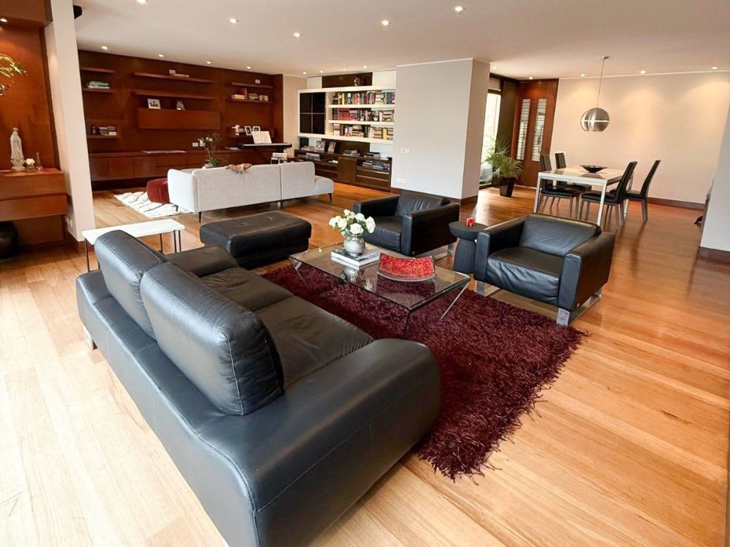Apartamento de 3 alcobas en venta en Pelodo Del Contry, Bogotá, 315 m² · foto 2 de 14