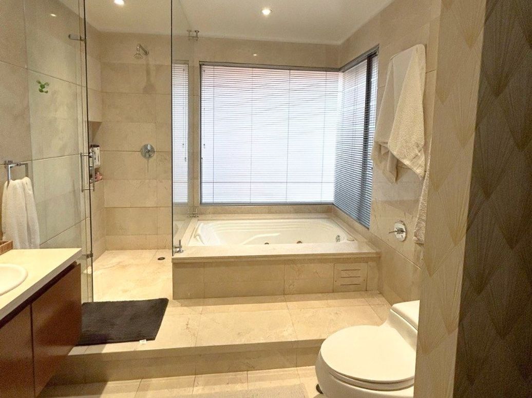 Apartamento de 3 alcobas en venta en Pelodo Del Contry, Bogotá, 315 m² · foto 11 de 14