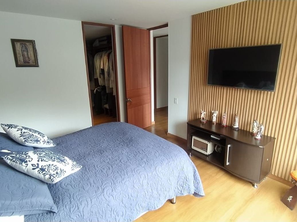 Apartamento de 3 alcobas en venta en Cr Versalles, Bogotá, 130 m² · foto 19 de 20