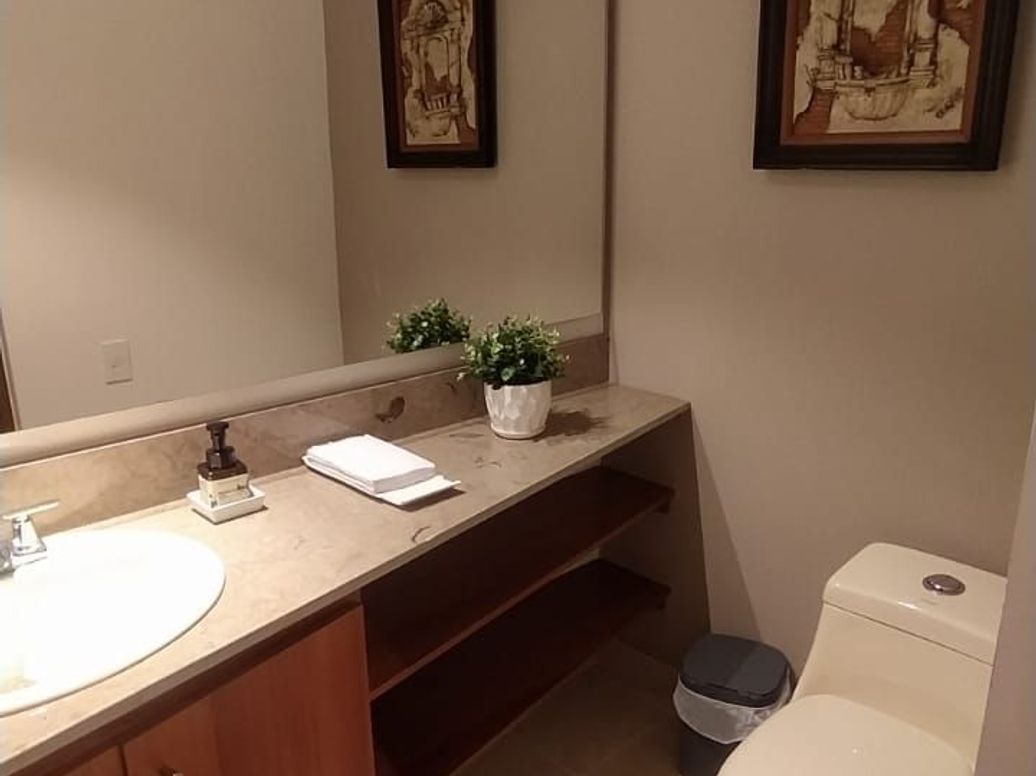 Apartamento de 3 alcobas en venta en Cr Versalles, Bogotá, 130 m² · foto 8 de 20