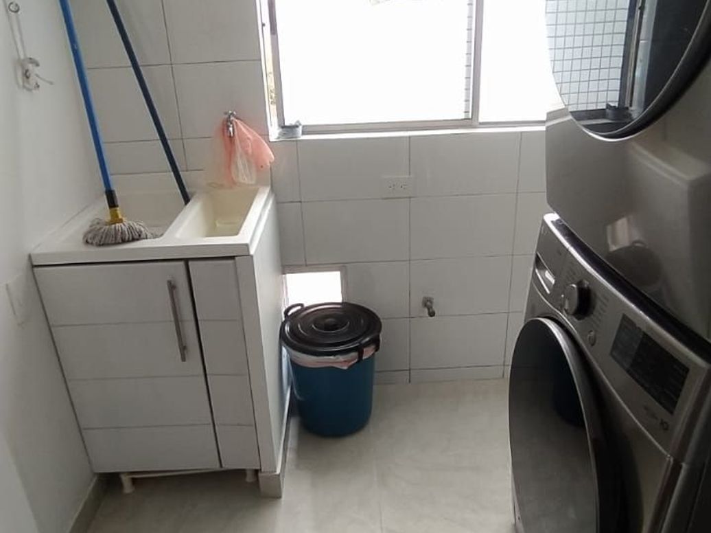 Apartamento de 3 alcobas en venta en Cr Versalles, Bogotá, 130 m² · foto 13 de 20