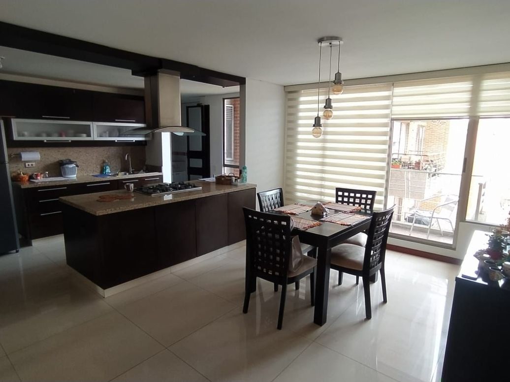 Apartamento de 4 alcobas en venta en Atenas, Bogotá, 200 m² · foto 4 de 20