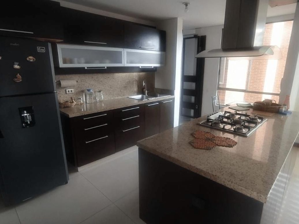 Apartamento de 4 alcobas en venta en Atenas, Bogotá, 200 m² · foto 11 de 20