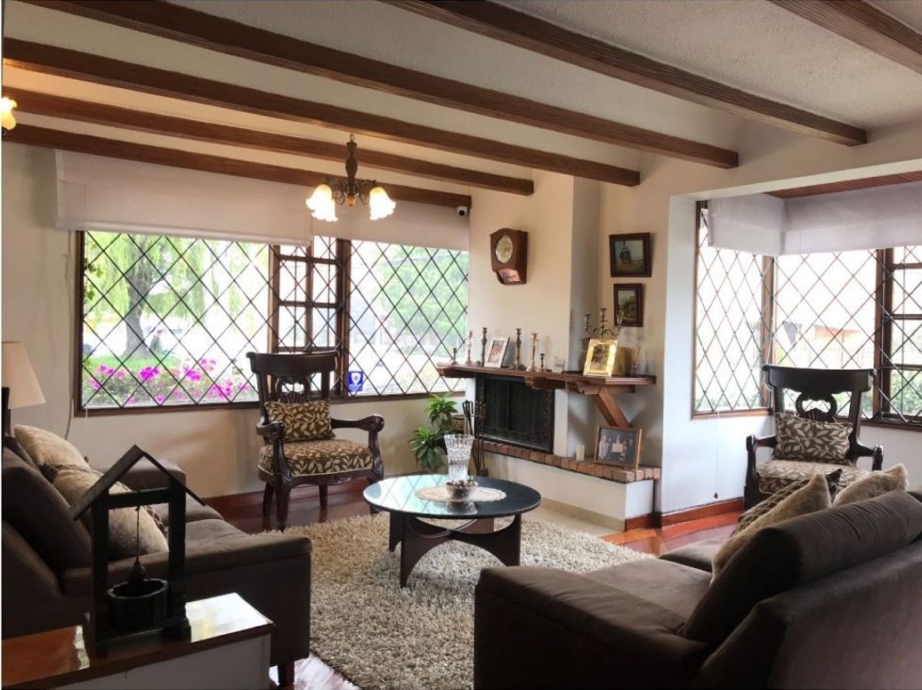 Casa de 4 alcobas en venta en Puente Largo, Bogotá, 400 m² · foto 3 de 20