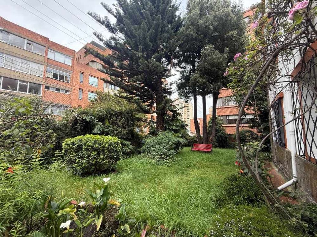 Casa de 3 alcobas en venta en Bellavista, Bogotá, 384 m² · foto 6 de 20