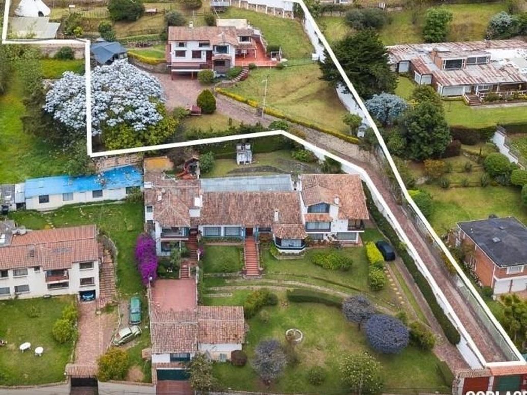 Casa de 5 alcobas en venta en Tuna Alta, Bogotá, 460 m² · foto 3 de 20