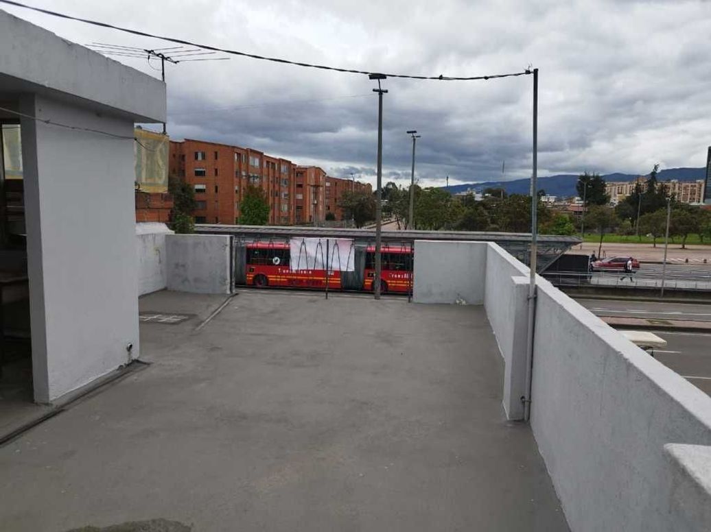 Casa de 4 alcobas en venta en Julio Florez, Bogotá, 285 m² · foto 8 de 20