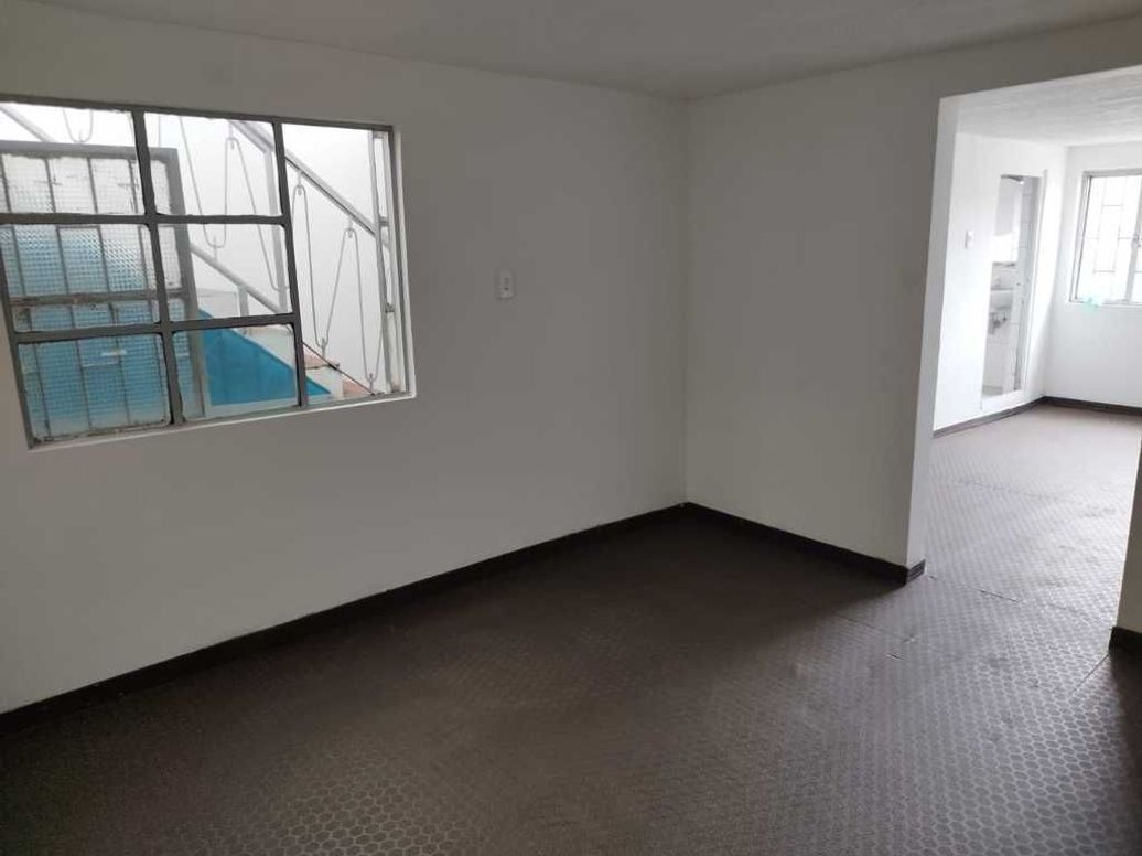 Casa de 4 alcobas en venta en Julio Florez, Bogotá, 285 m² · foto 9 de 20