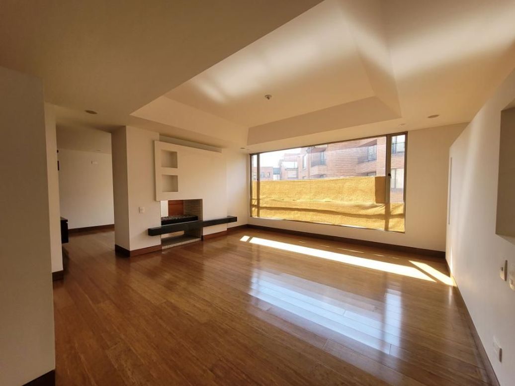 Apartamento de 3 alcobas en venta en Pelodo Del Contry, Bogotá, 268 m² · foto 4 de 20