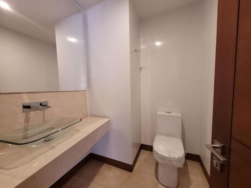 Apartamento de 3 alcobas en venta en Pelodo Del Contry, Bogotá, 268 m² · foto 7 de 20