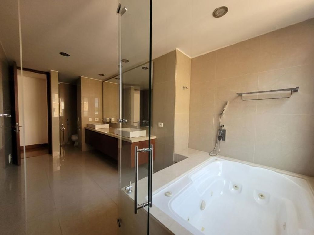 Apartamento de 3 alcobas en venta en Pelodo Del Contry, Bogotá, 268 m² · foto 14 de 20