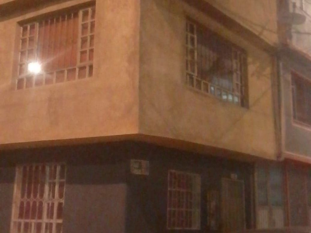 Casa de 6 alcobas en venta en El Salitre, Bogotá, 180 m² · foto 12 de 14