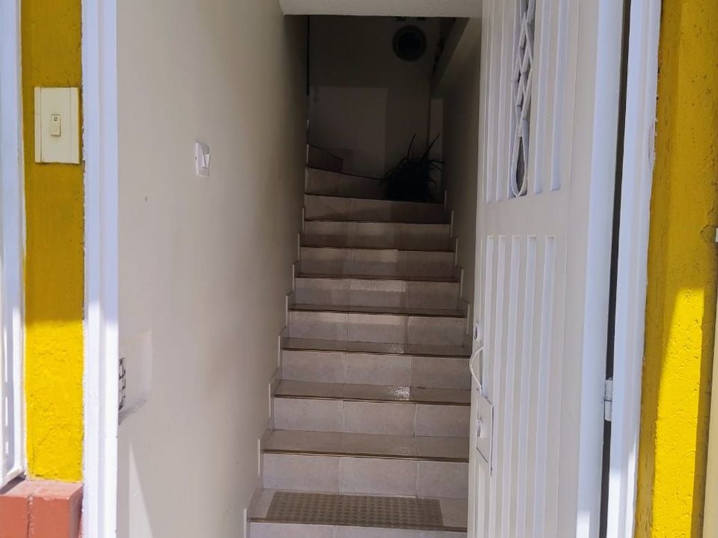 Casa de 6 alcobas en venta en Ciudad Quirigua, Bogotá, 140 m² · foto 2 de 20