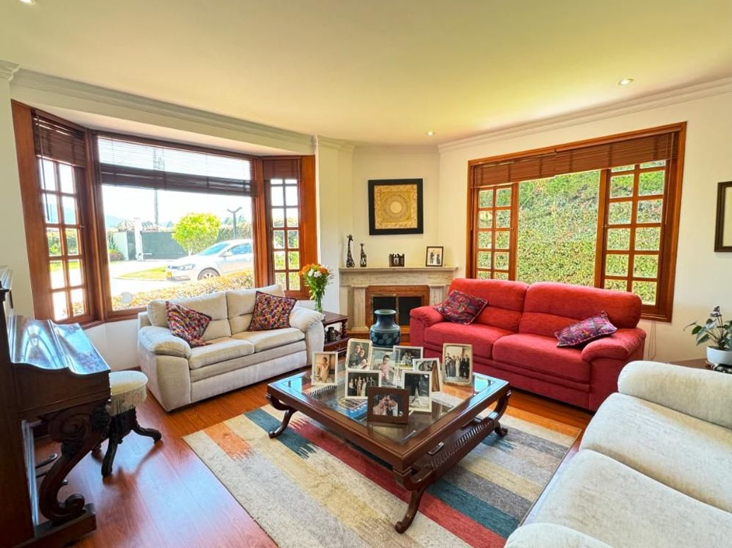 Casa de 4 alcobas en venta en Viveros, Bogotá, 385 m² · foto 15 de 20