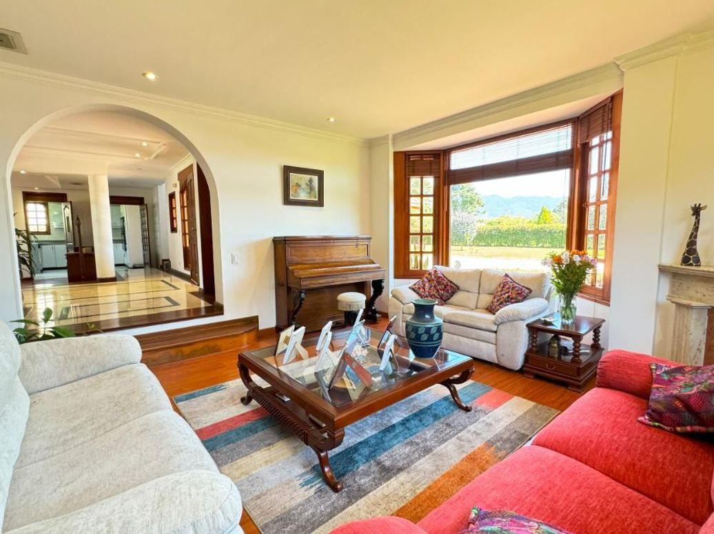 Casa de 4 alcobas en venta en Viveros, Bogotá, 385 m² · foto 16 de 20