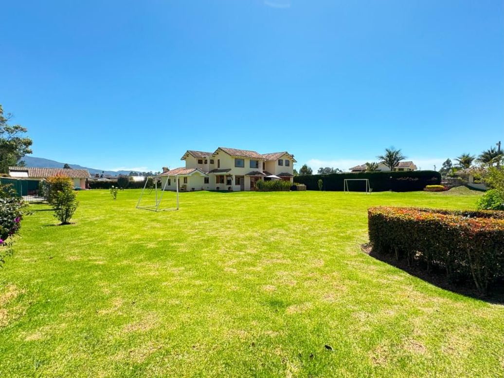 Casa de 4 alcobas en venta en Viveros, Bogotá, 385 m² · foto 8 de 20