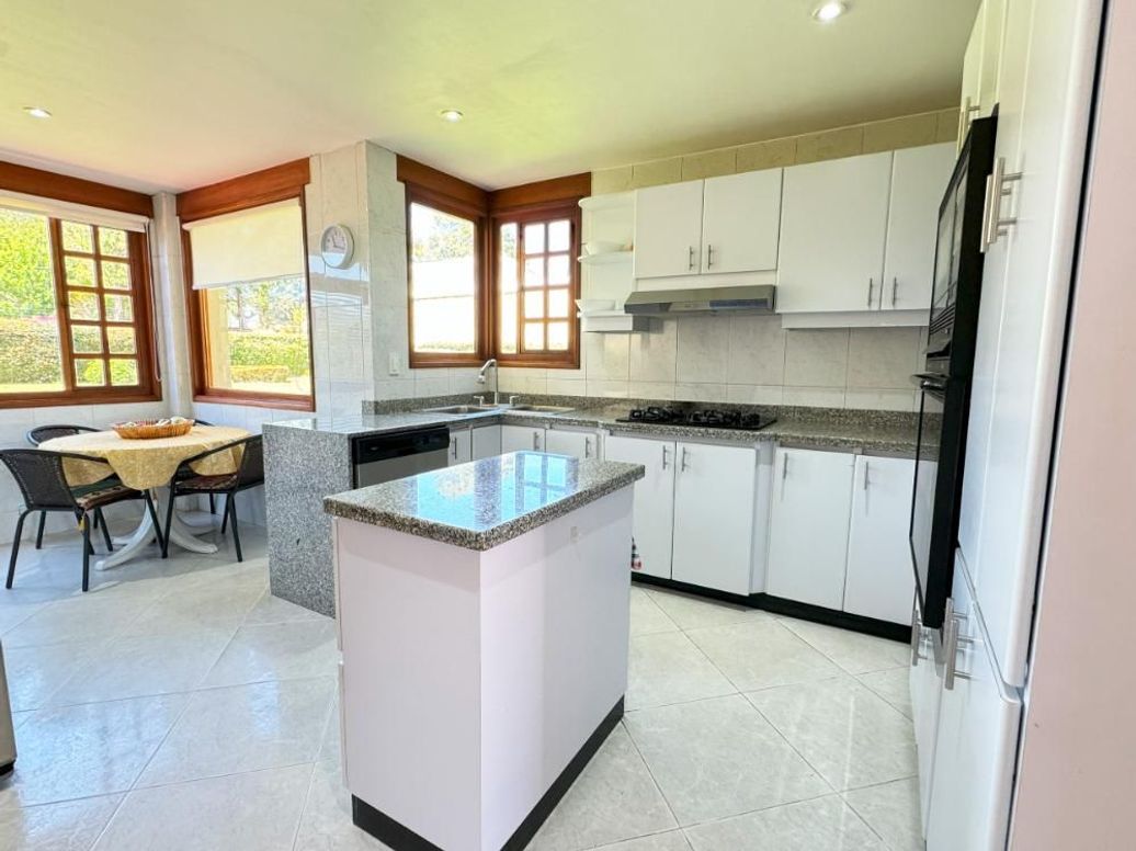 Casa de 4 alcobas en venta en Viveros, Bogotá, 385 m² · foto 20 de 20