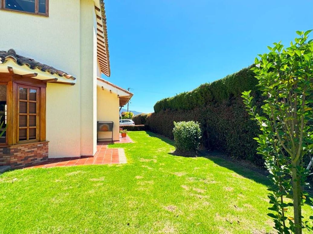 Casa de 4 alcobas en venta en Viveros, Bogotá, 385 m² · foto 10 de 20